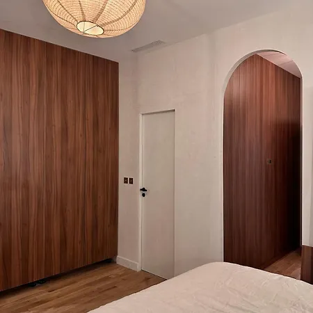 New, Superb Architect * Cannes